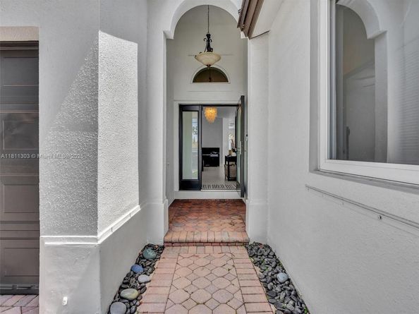 13381 SW 151st Ter, Miami FL 33186