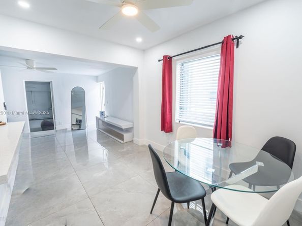711 85th St, Miami Beach FL 33141