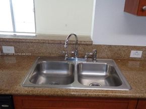 36 NW 6 Ave 608, Miami FL 33128