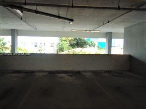 36 NW 6 Ave 608, Miami FL 33128