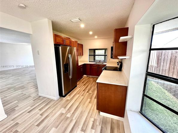 16708 SW 5th Way, Weston FL 33326