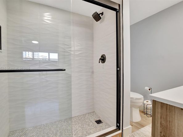 520 Orton Ave 303, Fort Lauderdale FL 33304