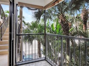 520 Orton Ave 303, Fort Lauderdale FL 33304