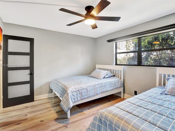 520 Orton Ave 303, Fort Lauderdale FL 33304