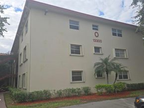 Undisclosed Address #A11955781, Pembroke Pines FL 33027