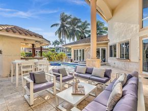 922 Washington St, Hollywood FL 33019