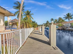 922 Washington St, Hollywood FL 33019