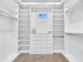 922 Washington St, Hollywood FL 33019