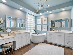 2557 Bay Pointe Dr, Weston FL 33327