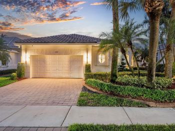 2557 Bay Pointe Dr