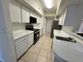 11630 SW 2nd St 17101, Pembroke Pines FL 33025