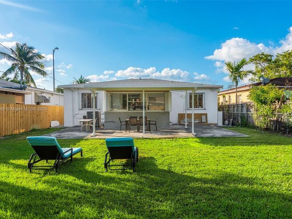 1545 Normandy Dr, Miami Beach FL 33141