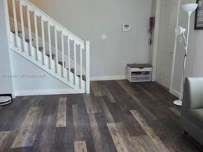 3203 SE 7th St, Homestead FL 33033