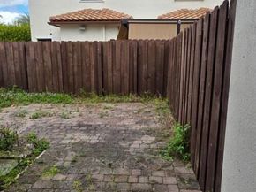 3203 SE 7th St, Homestead FL 33033