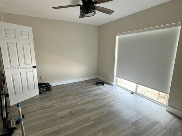 5486 W 26th Ct 305, Hialeah FL 33016