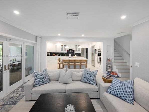 746 Marble Ct, Boca Raton FL 33432