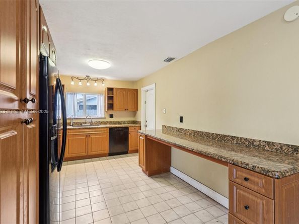 11121 SW 162nd Ter, Miami FL 33157
