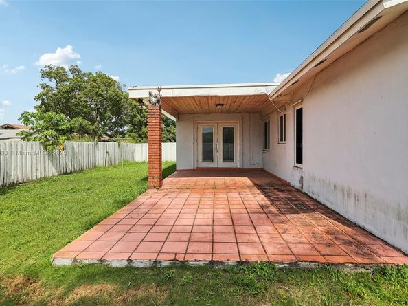 11121 SW 162nd Ter, Miami FL 33157