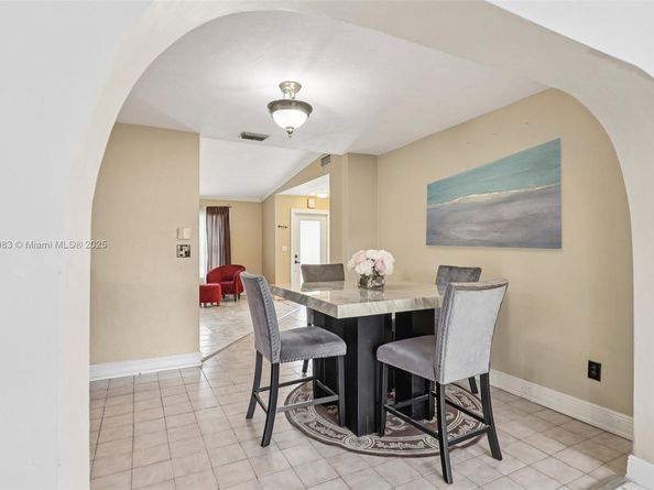 11121 SW 162nd Ter, Miami FL 33157