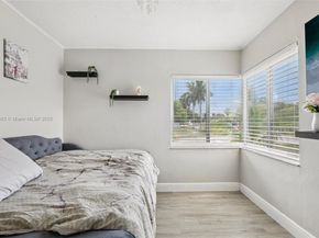 11121 SW 162nd Ter, Miami FL 33157