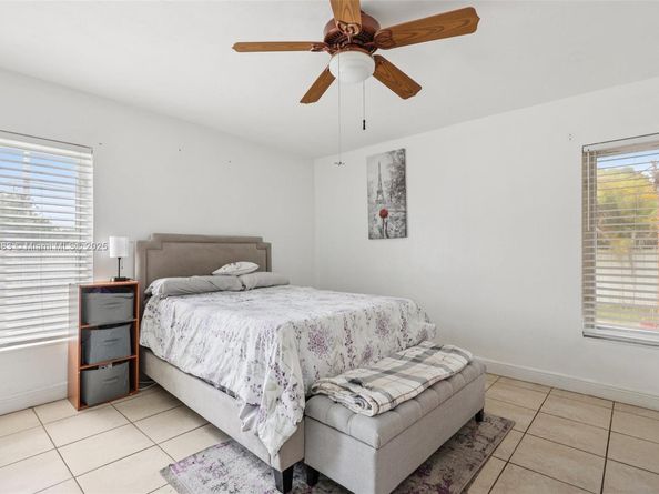 11121 SW 162nd Ter, Miami FL 33157