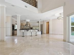 7480 SW 100th St, Pinecrest FL 33156