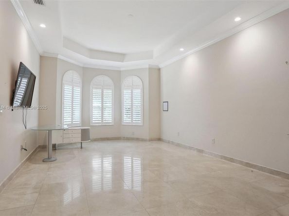 7480 SW 100th St, Pinecrest FL 33156