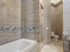 7480 SW 100th St, Pinecrest FL 33156