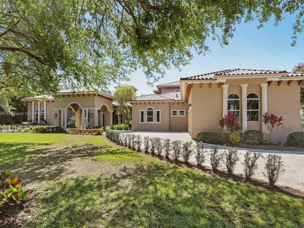 7480 SW 100th St, Pinecrest FL 33156