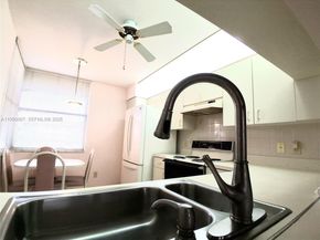 10368 NW 24th Pl 307, Sunrise FL 33322