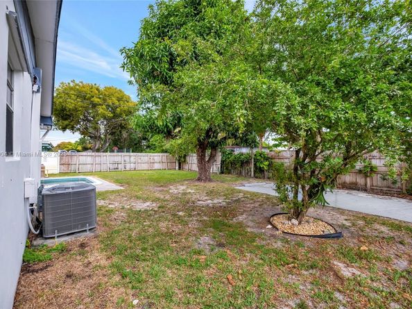 17031 NW 12th Ave, Miami Gardens FL 33169