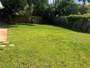 4441 NE 17th Ave, Oakland Park FL 33334