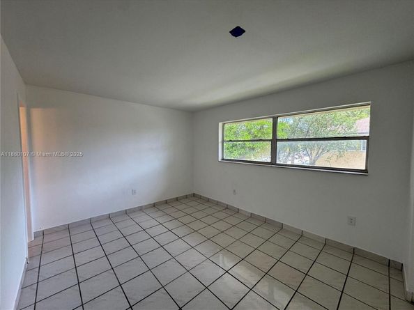 15699 SW 73rd Cir Ter 110, Miami FL 33193