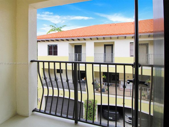 3204 Bird Ave 119, Miami FL 33133