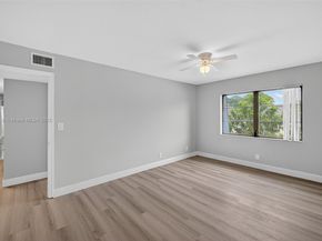 3109 Oakland Shores Dr 209, Oakland Park FL 33309
