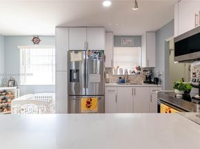 19513 SW 116th Ave, Miami FL 33157