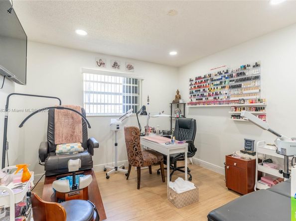 19513 SW 116th Ave, Miami FL 33157
