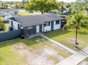19513 SW 116th Ave, Miami FL 33157