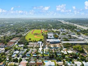 1709 SW 5th Pl, Fort Lauderdale FL 33312