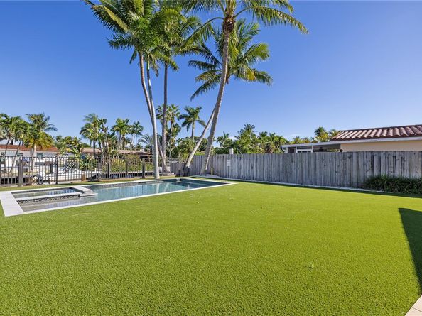 1709 SW 5th Pl, Fort Lauderdale FL 33312