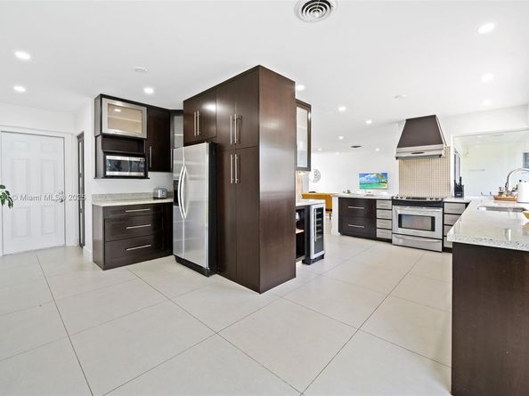 1709 SW 5th Pl, Fort Lauderdale FL 33312