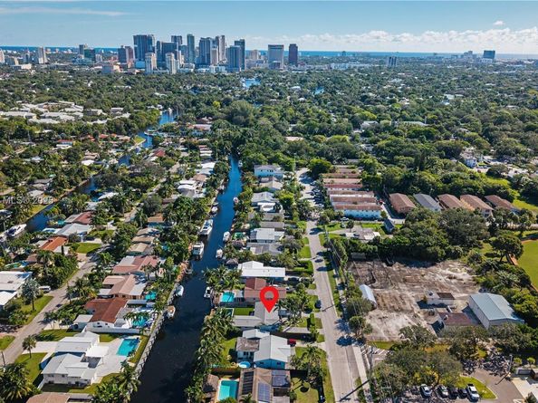 1709 SW 5th Pl, Fort Lauderdale FL 33312