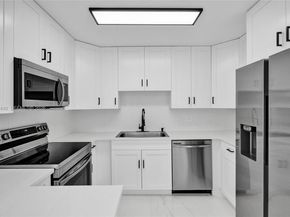 1220 NE 8th St, Pompano Beach FL 33060