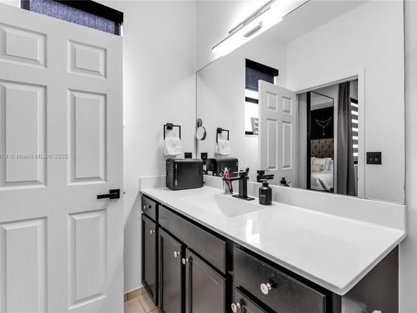 11505 SW 250th St, Homestead FL 33032