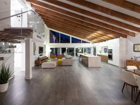 1070 NE 93rd St, Miami Shores FL 33138