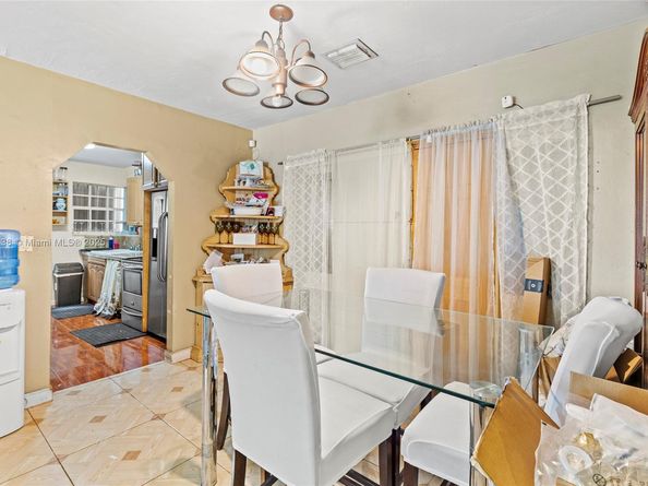 3311 SW 36th Ct, West Park FL 33023