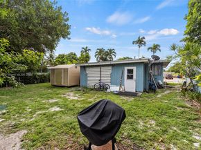3311 SW 36th Ct, West Park FL 33023