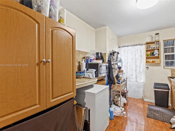 3311 SW 36th Ct, West Park FL 33023