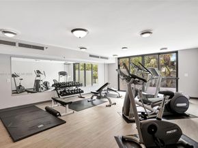 2300 NE 33rd Ave 402, Fort Lauderdale FL 33305