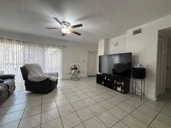 15408 SW 85th Ter 184, Miami FL 33193